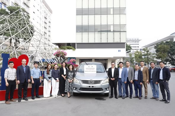 Khoa Cơ khí - Trường Đại học Xây dựng Hà Nội tiếp nhận xe ô tô phục vụ đào tạo